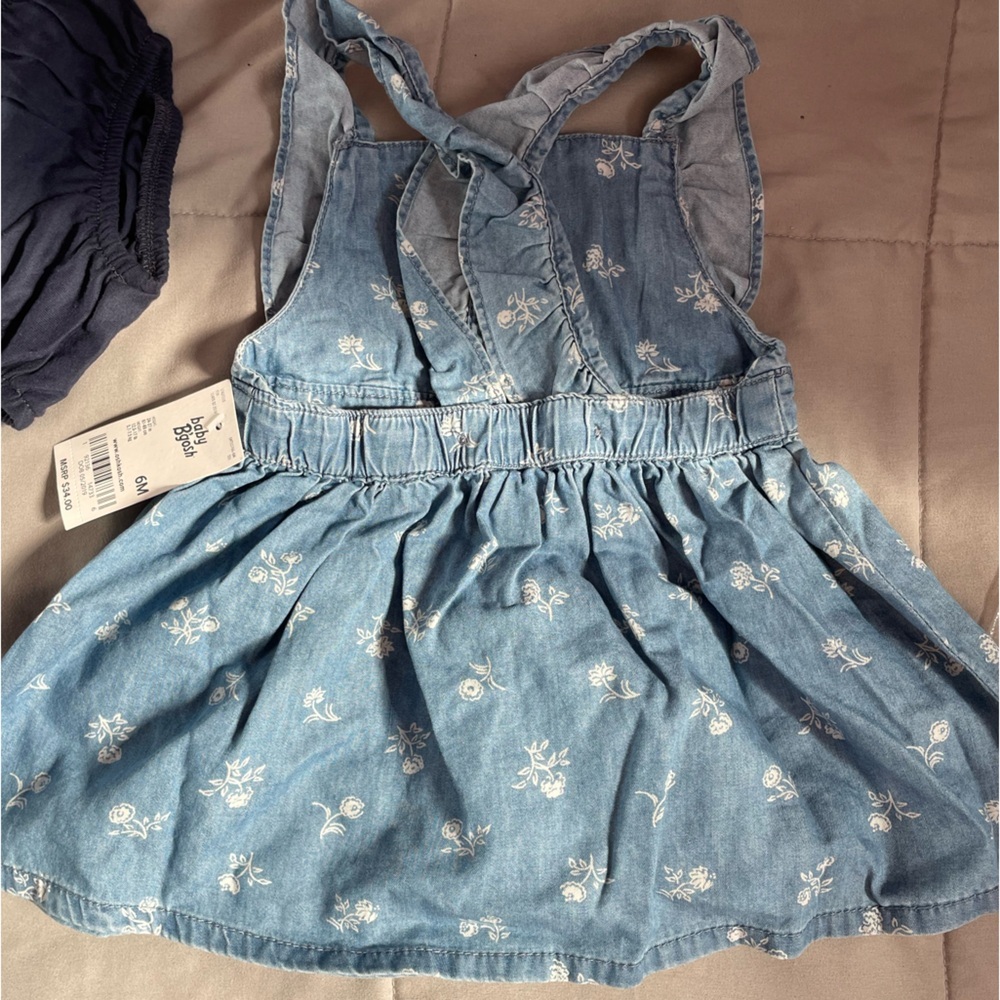 NWT Baby Girl OshKosh B'gosh® Floral Chambray Dress - Picture 11 of 11